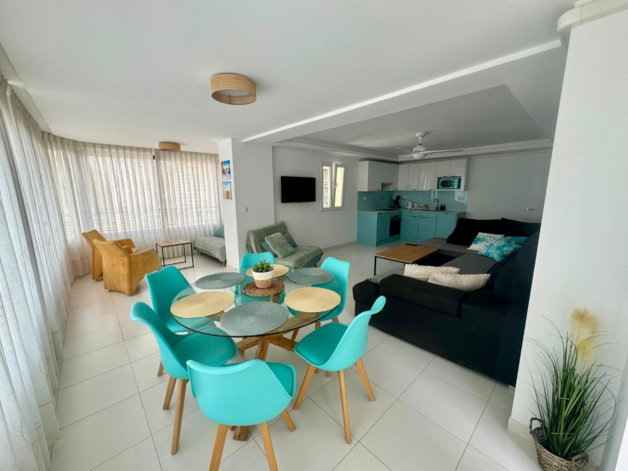 Apartamentos Coastal Haven Бенидорм Екстериор снимка