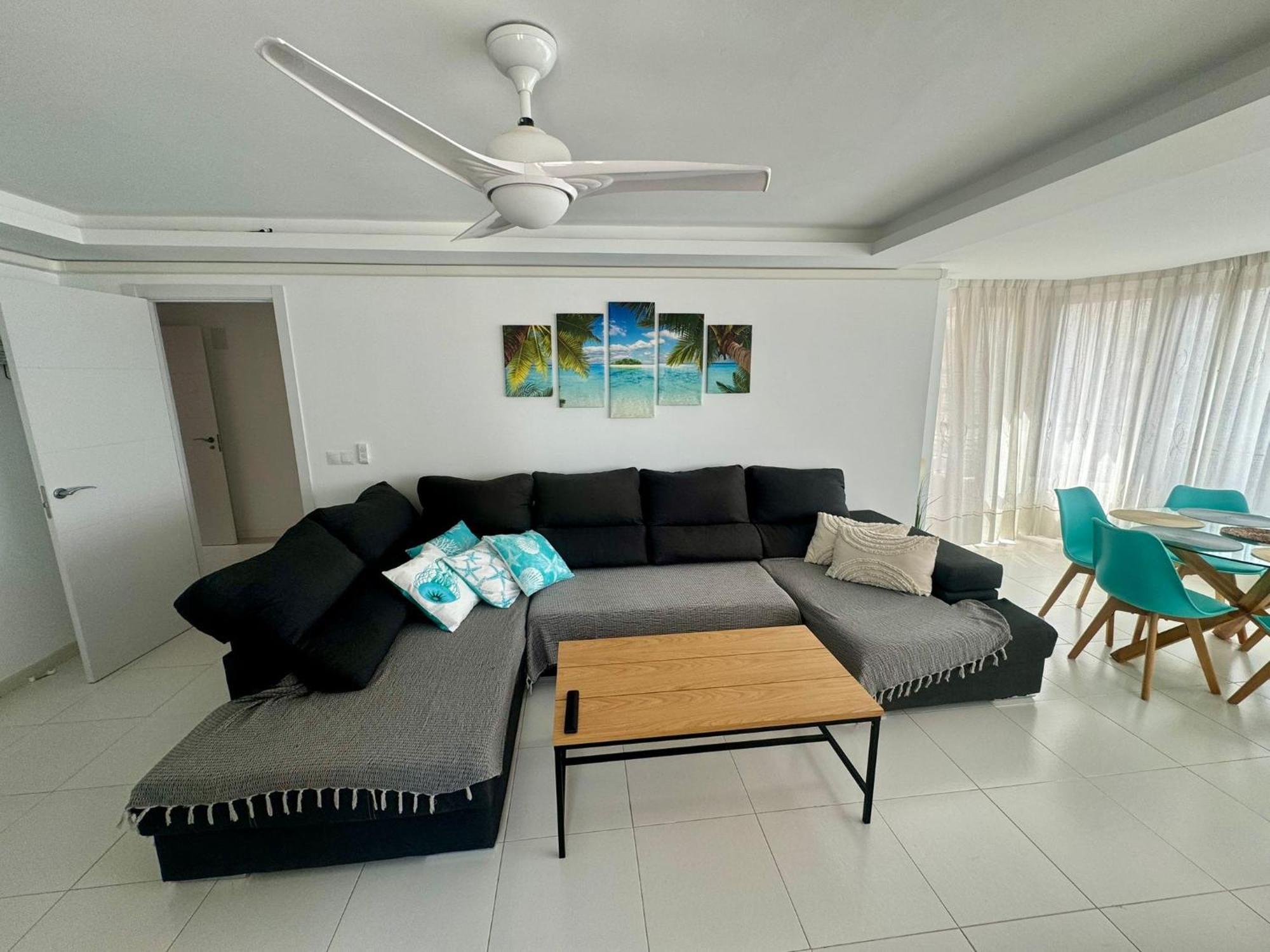 Apartamentos Coastal Haven Бенидорм Екстериор снимка